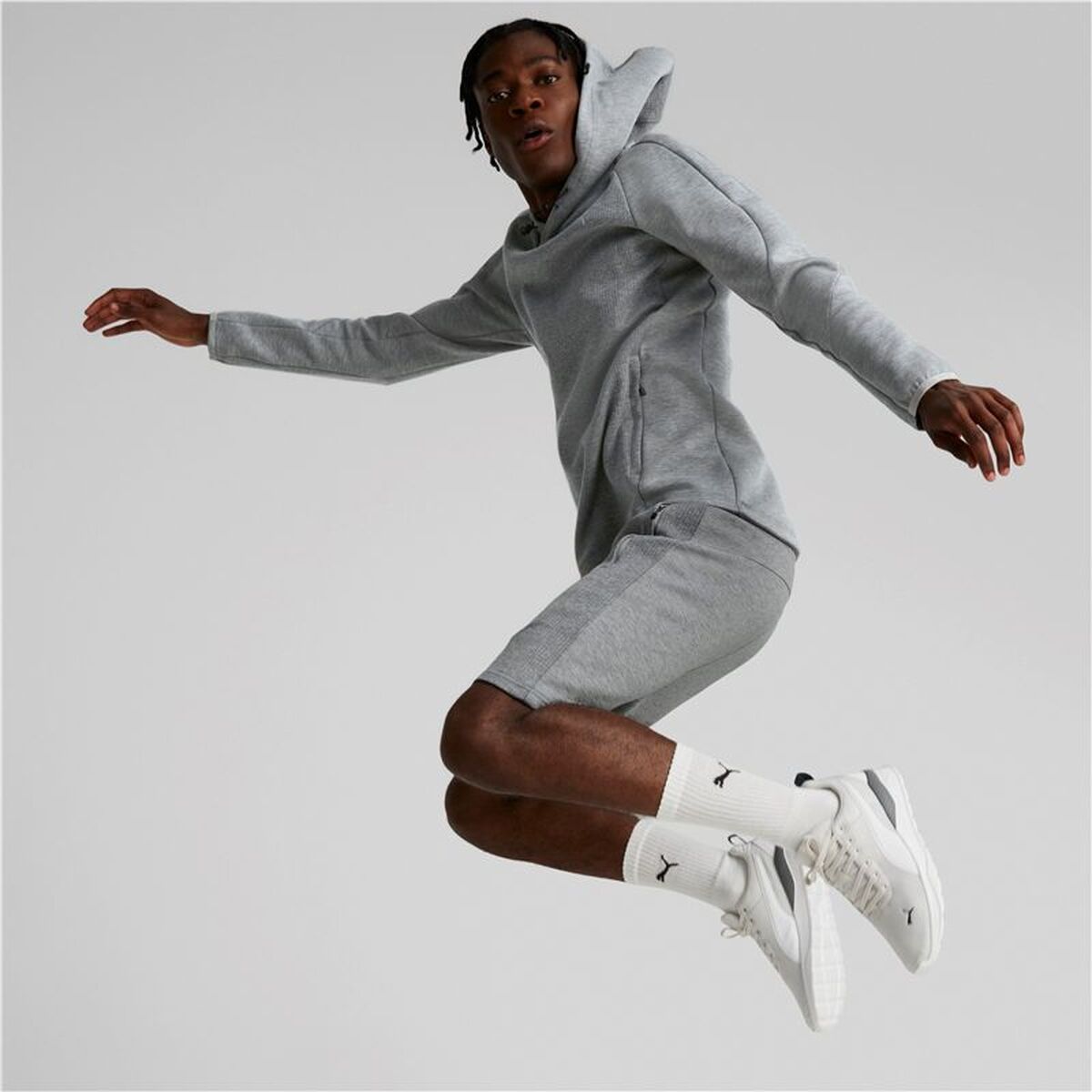 V2H593EEF440594A76D146D2EE2E7401E76R7663839P6